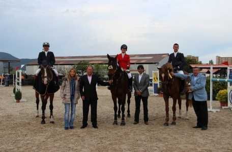 temporada de concurso de saltos caballo laredo