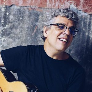 NOCHES PEJINAS: LOS CONCIERTOS DE LA ATALAYA “PEDRO GUERRA” @ La Atalaya de Laredo (18:00 h.Sunset Vibes & Lounge Music by Russell Simoni, y a las 20:00 h. PEDRO GUERRA)