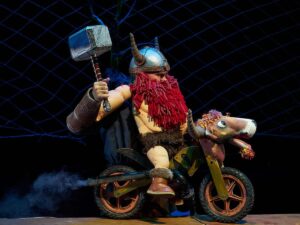 TEATRO – TÍTERES “RAGNARÖK“ @ Cine-Teatro de la Casa de Cultura Dr. Velasco